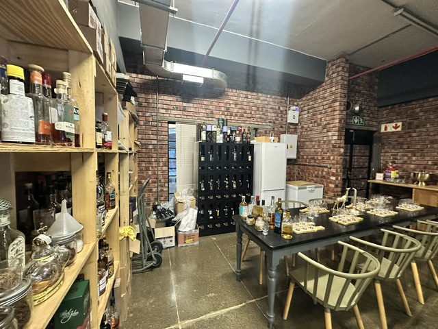 To Let Commercial Property for Rent in Woodstock Western Cape